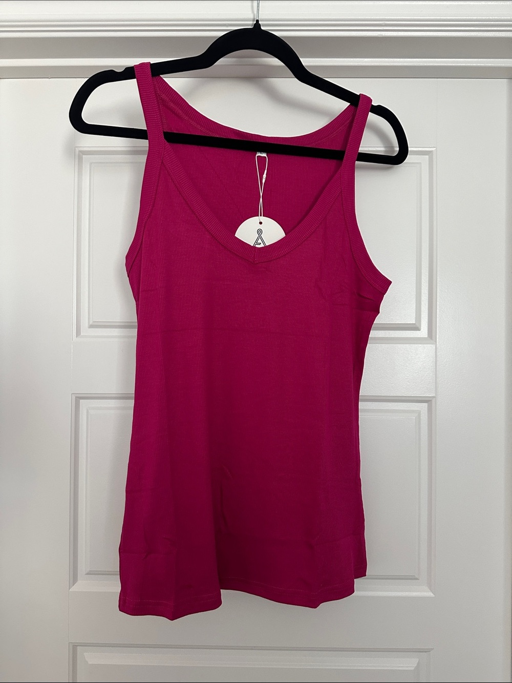 Anrabess Ribbed Tank Top - Picture 2 of 4
